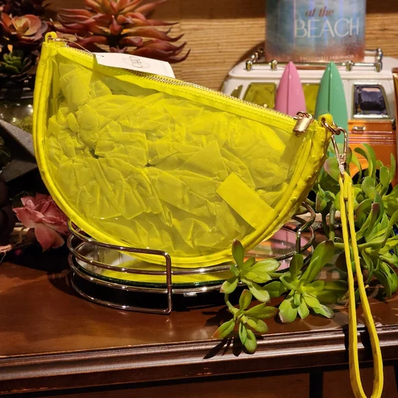 Lime Green Citrus Wristlet Clutch - Transparent Clear NWT - Picture 3 of 7